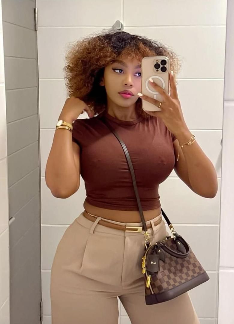 T-shirt Femme Décontracté – Confort et Style au Quotidien