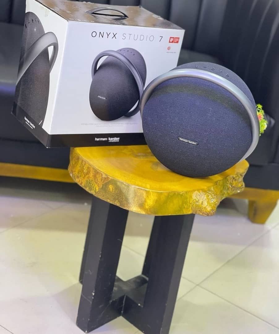 Harman Kardon Onyx Studio 7