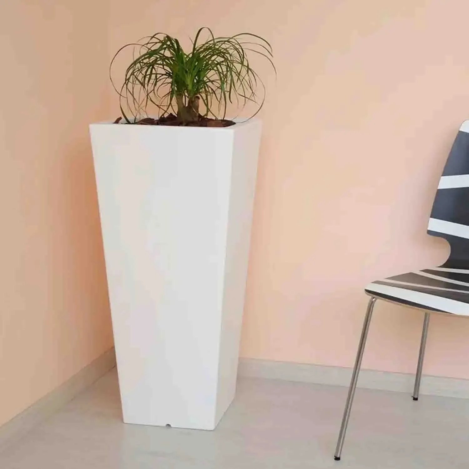 Vase décoratif en fibre d'argile 42x42x90 cm - Blanc